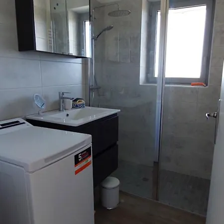 شقة 3 Pieces Avec Magnifique Vue Mer - Royan- Ref 1497 *