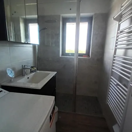 Appartement 3 Pieces Avec Magnifique Vue Mer - Royan- Ref 1497 *